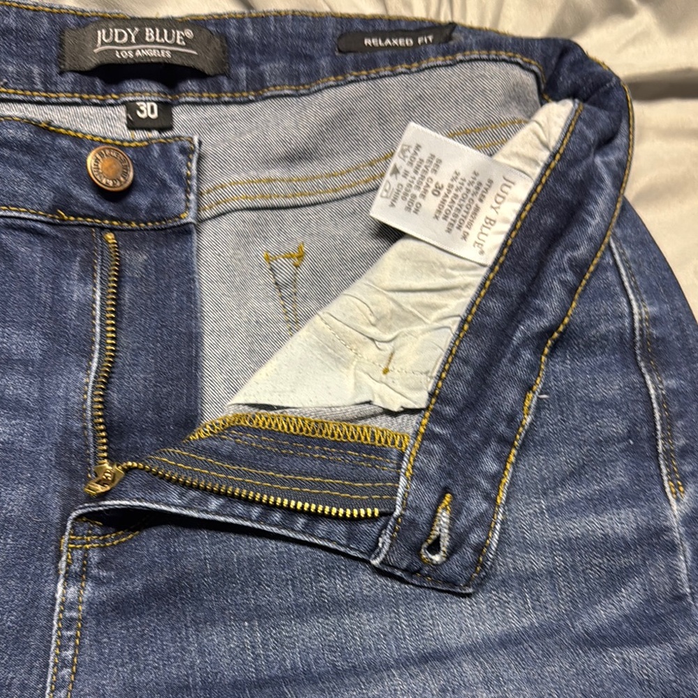 Judy Blue Jeans relaxed fit ankle - Picture 2 of 6